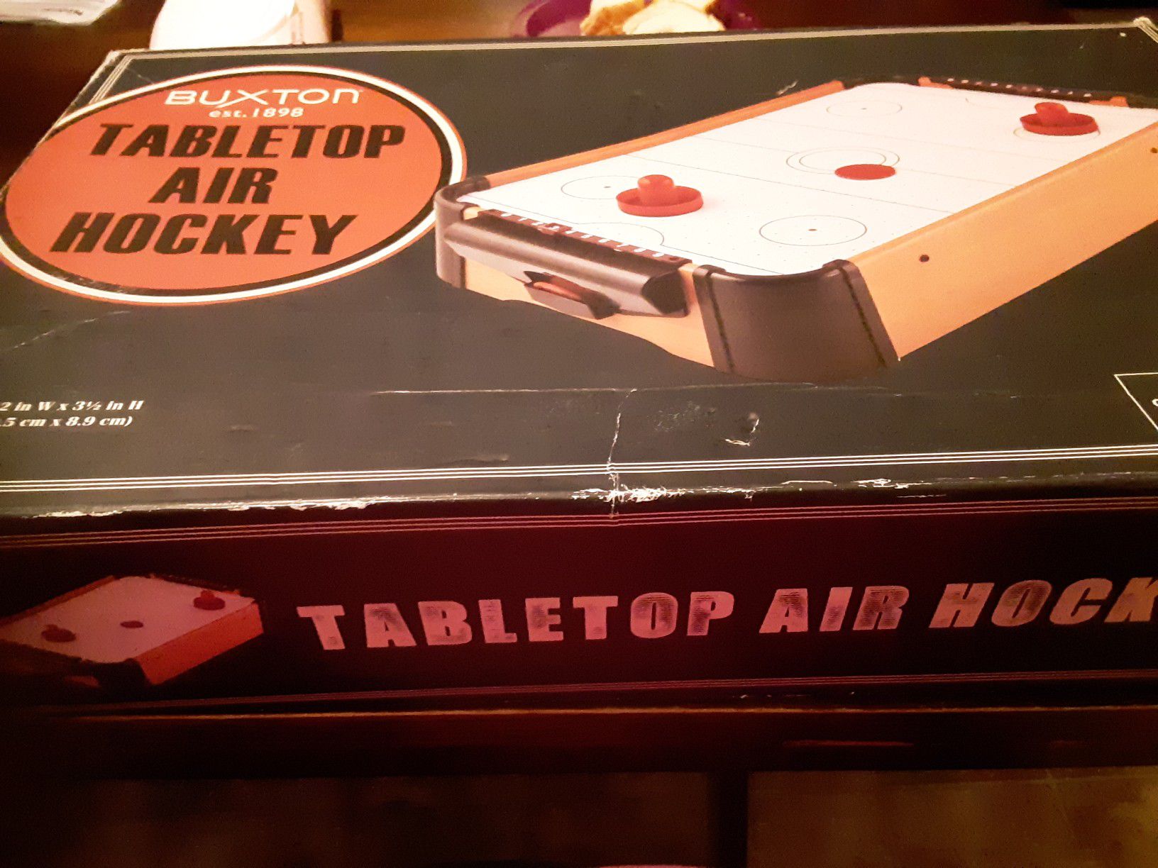 Table Top Air Hockey i well let it go for $5 now..😊