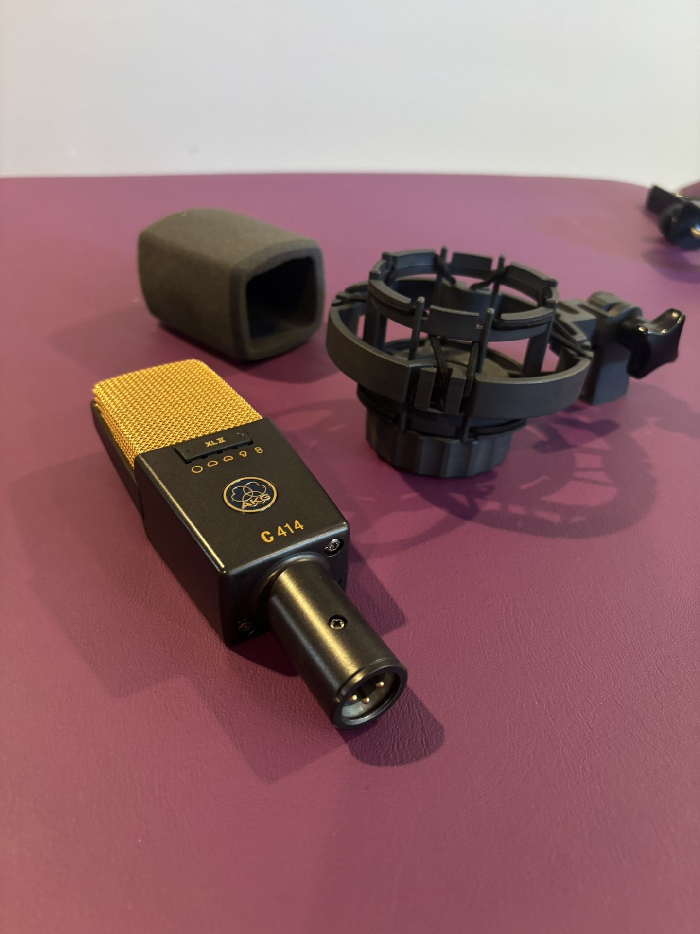 AKG C414 Gold XLII