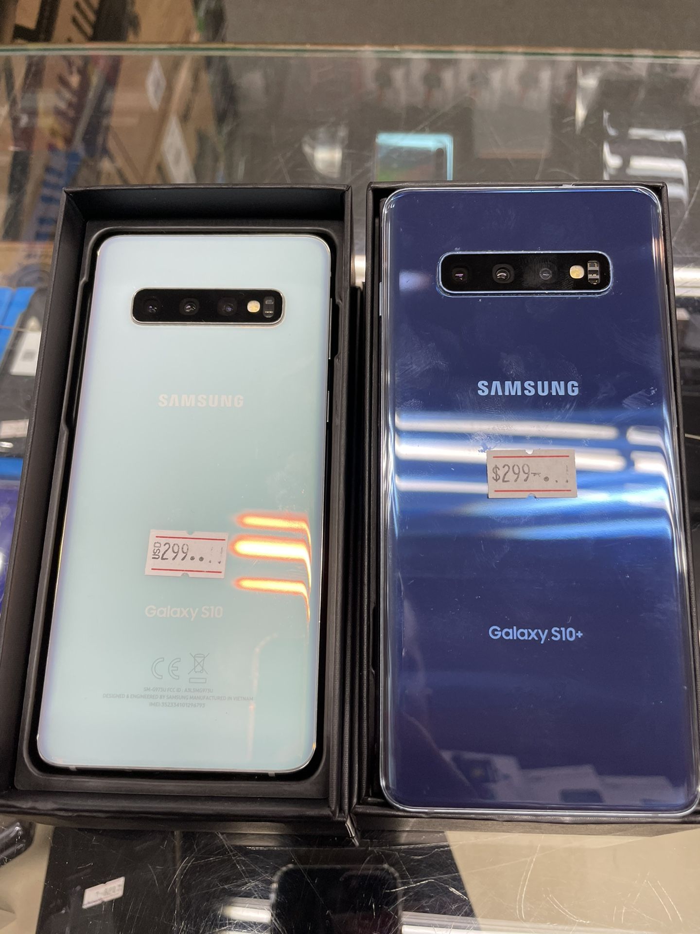 Galaxy S10  $249  Galaxy S10 Plus $299
