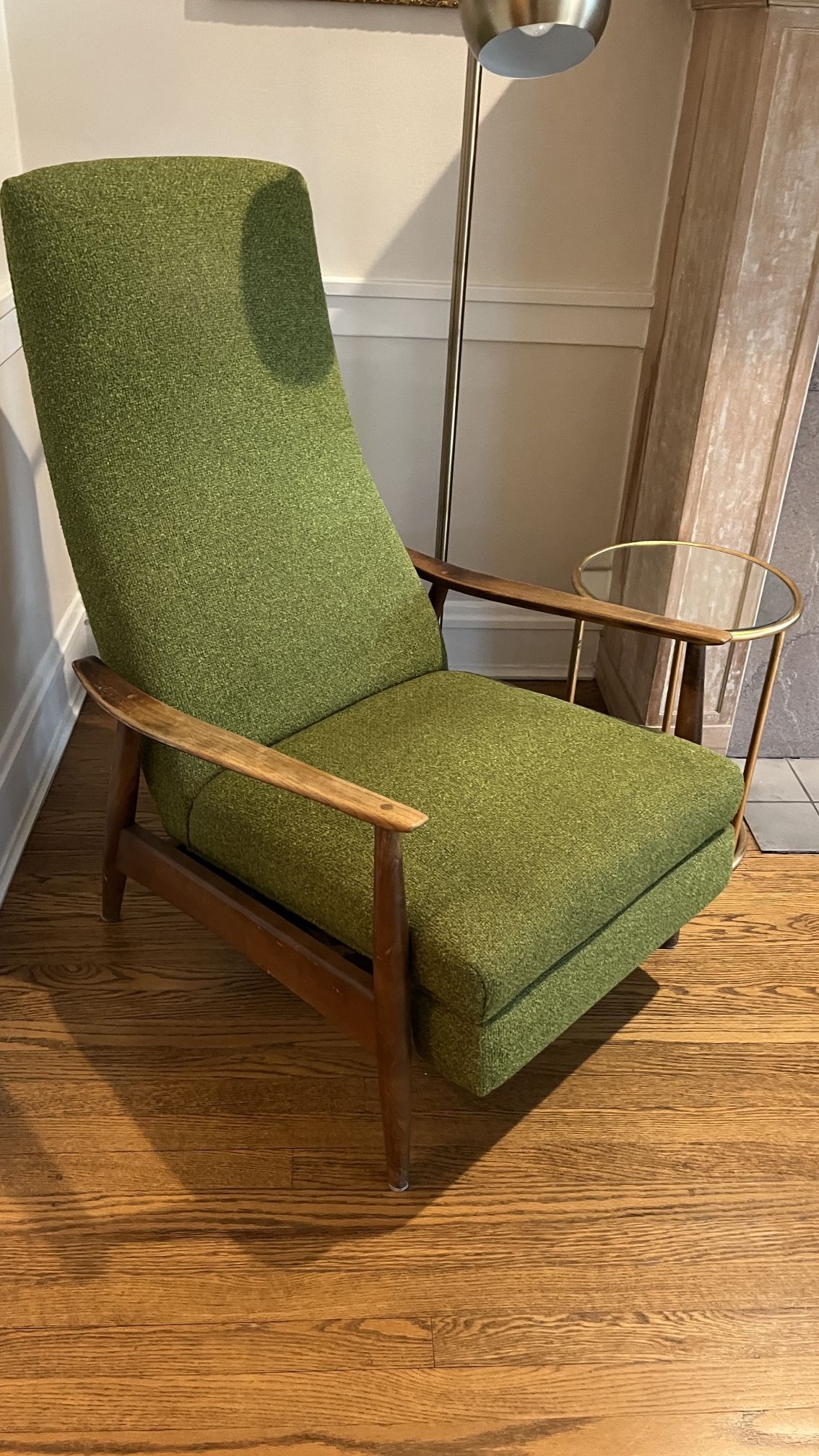 1960s Milo Baughman Mid Century Modern Vintage recliner chair