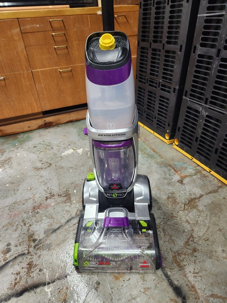 BISSELL ProHeat 2X Revolution Pet Pro Plus, 3588F, Upright Deep Cleaner