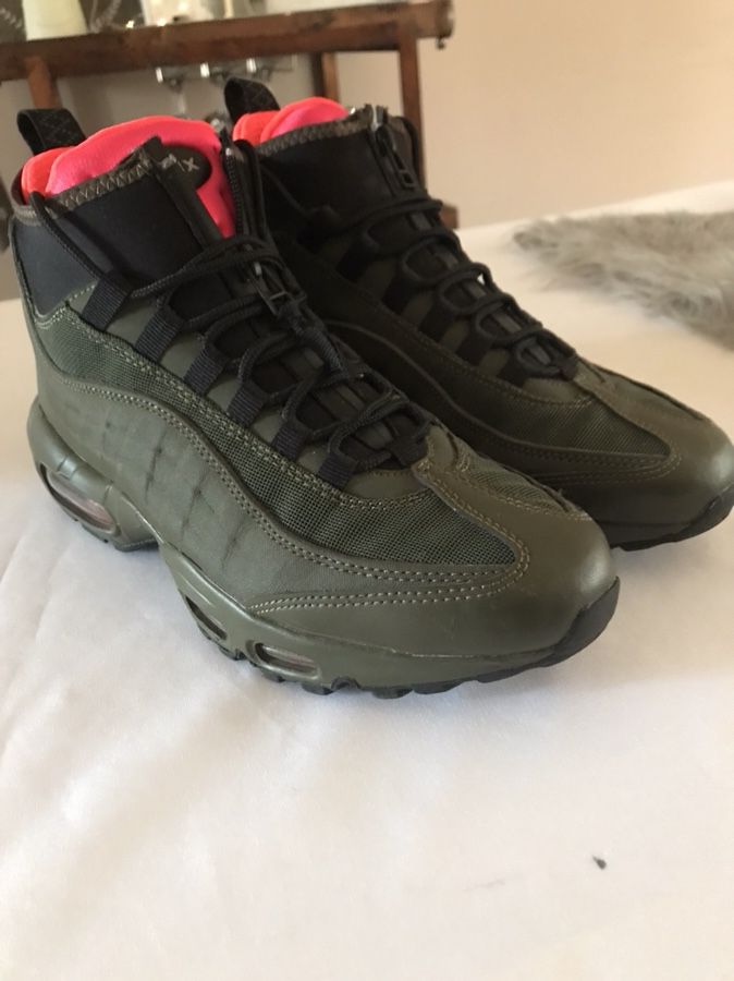 AirMax 95 Sneaker Boot Green Size 7.5 Mens