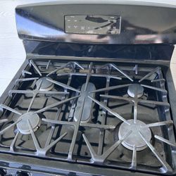 GE® 30" Free-Standing Gas Convection Range