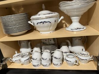 Dining Dish ware For 16 People
