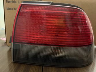 1999 Saab 9-3 hatchback passengers Outer Taillight