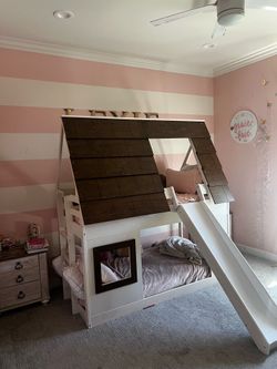 Kids bunk bed