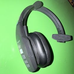 Perrot Headphones 