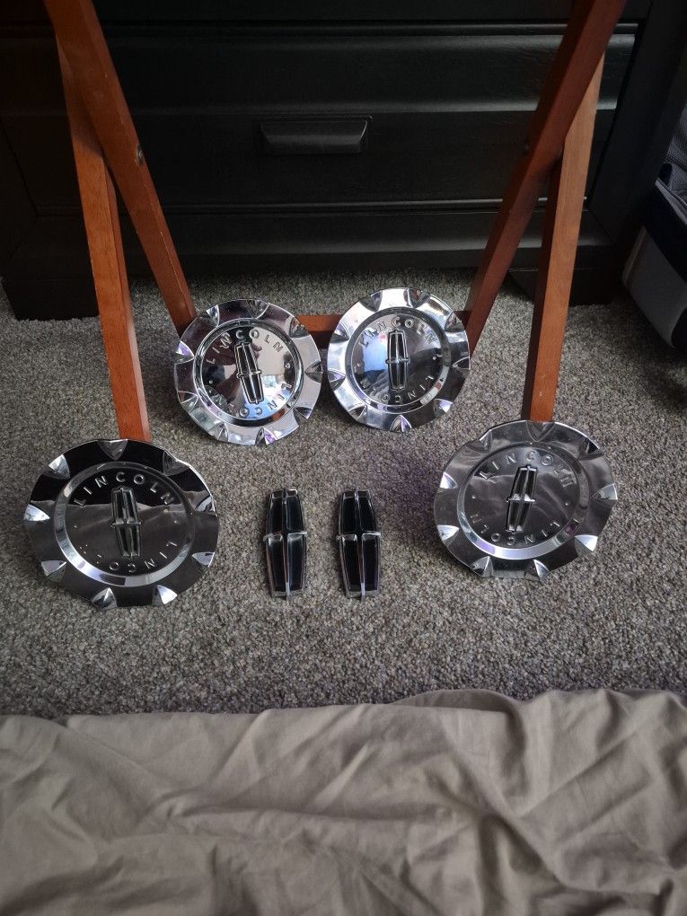 Lincoln Centercaps With Metal Emblems