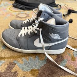 Air Jordan 1 Mid “Cool Grey” 