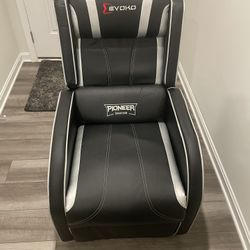 Evoko Pioneer Gaming Chair