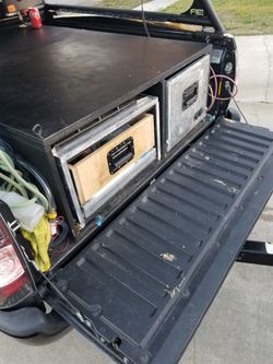 Complete Kitchen With Storage