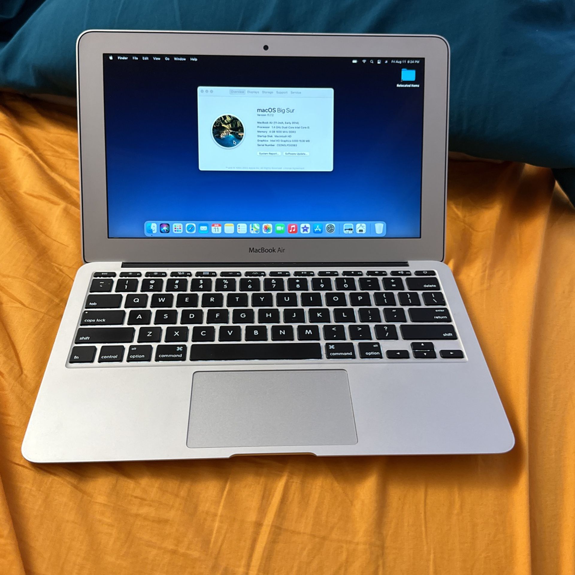 MacBook Air 11 Inch 2014 Mac OS BigSur for Sale in Lake Forest