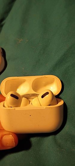 Airpods a2698