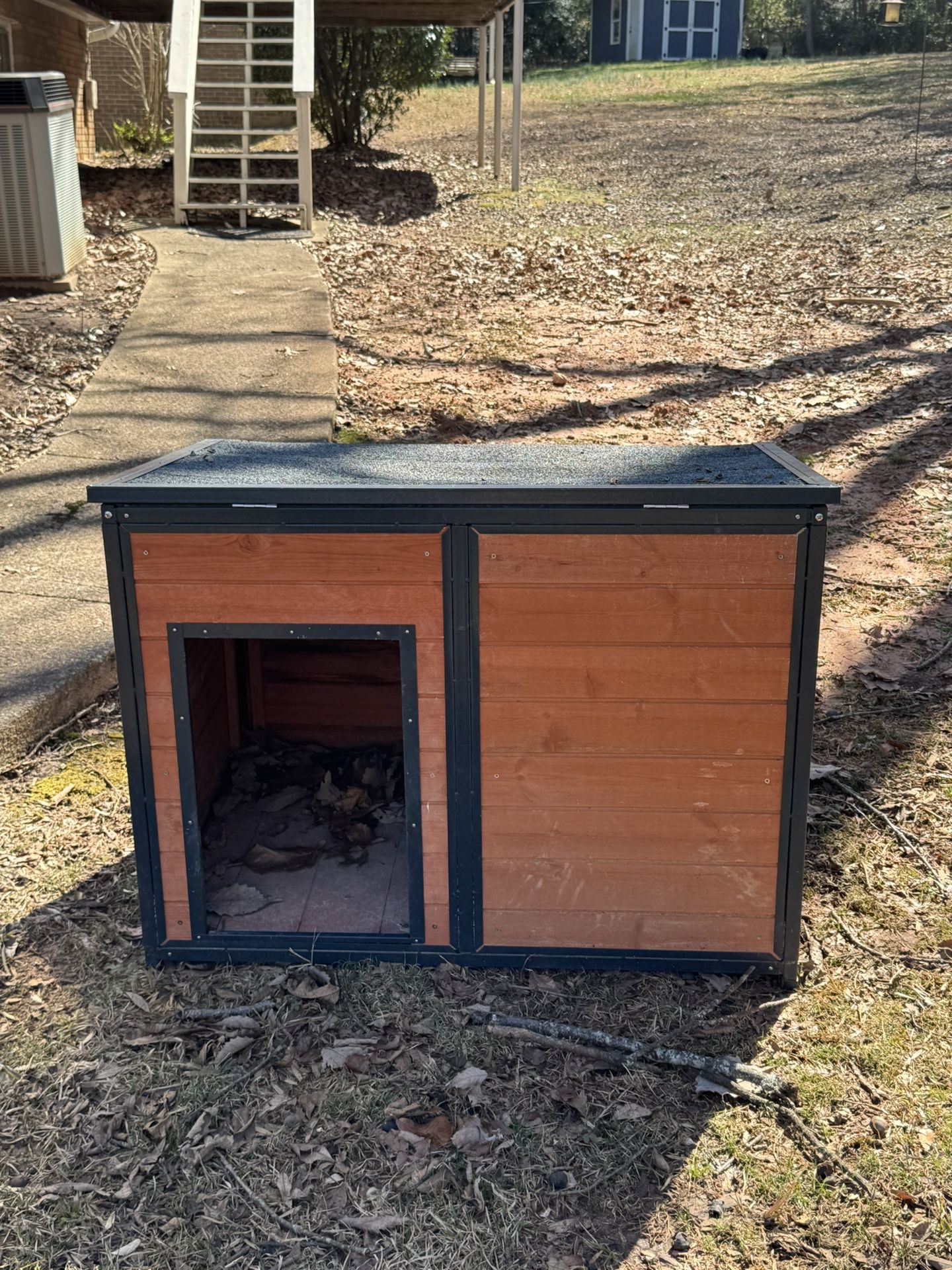 Doghouse