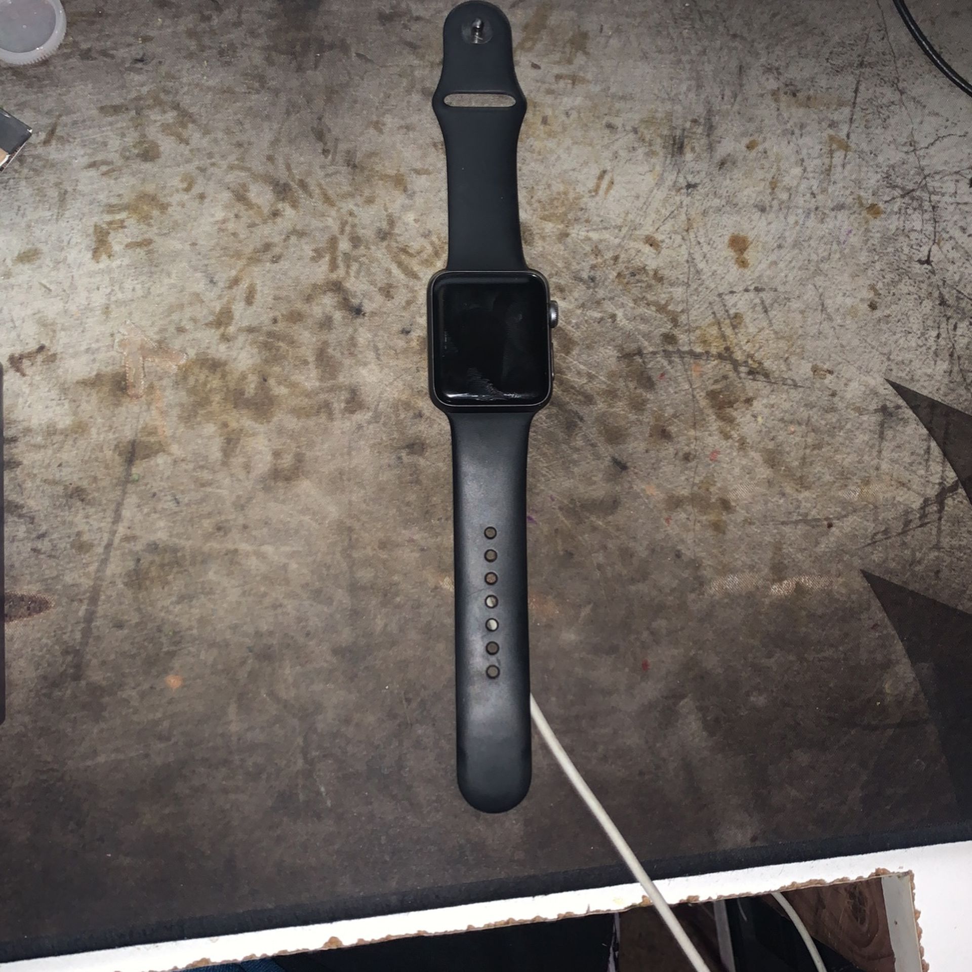 Black Apple watch series 3 42mm
