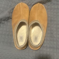 Size 13 Uggs $65