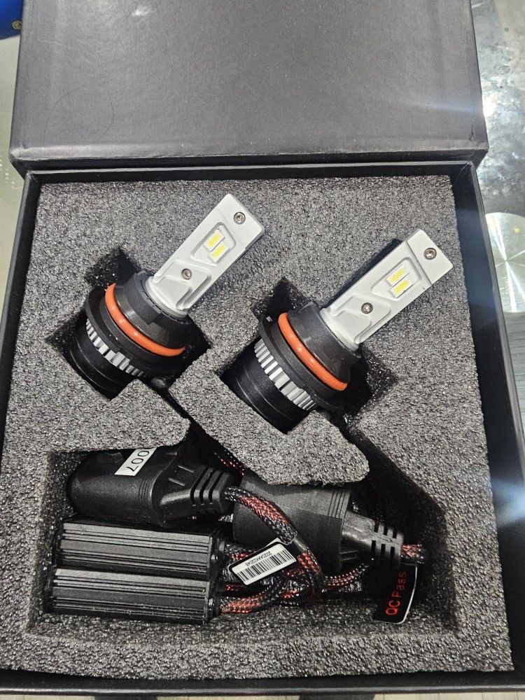 Super Bright With Longer Distance Led Light Up 9007 LED 6000k. Low and High beam.
