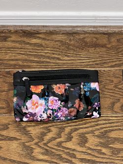 Women’s Flower Wristlet/Clutch