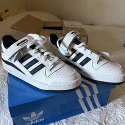 Forum Low Adidas Shoes