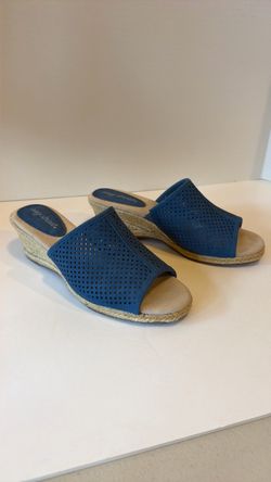 Easy Street Denim Blue Wedge Slides Size 8 WW