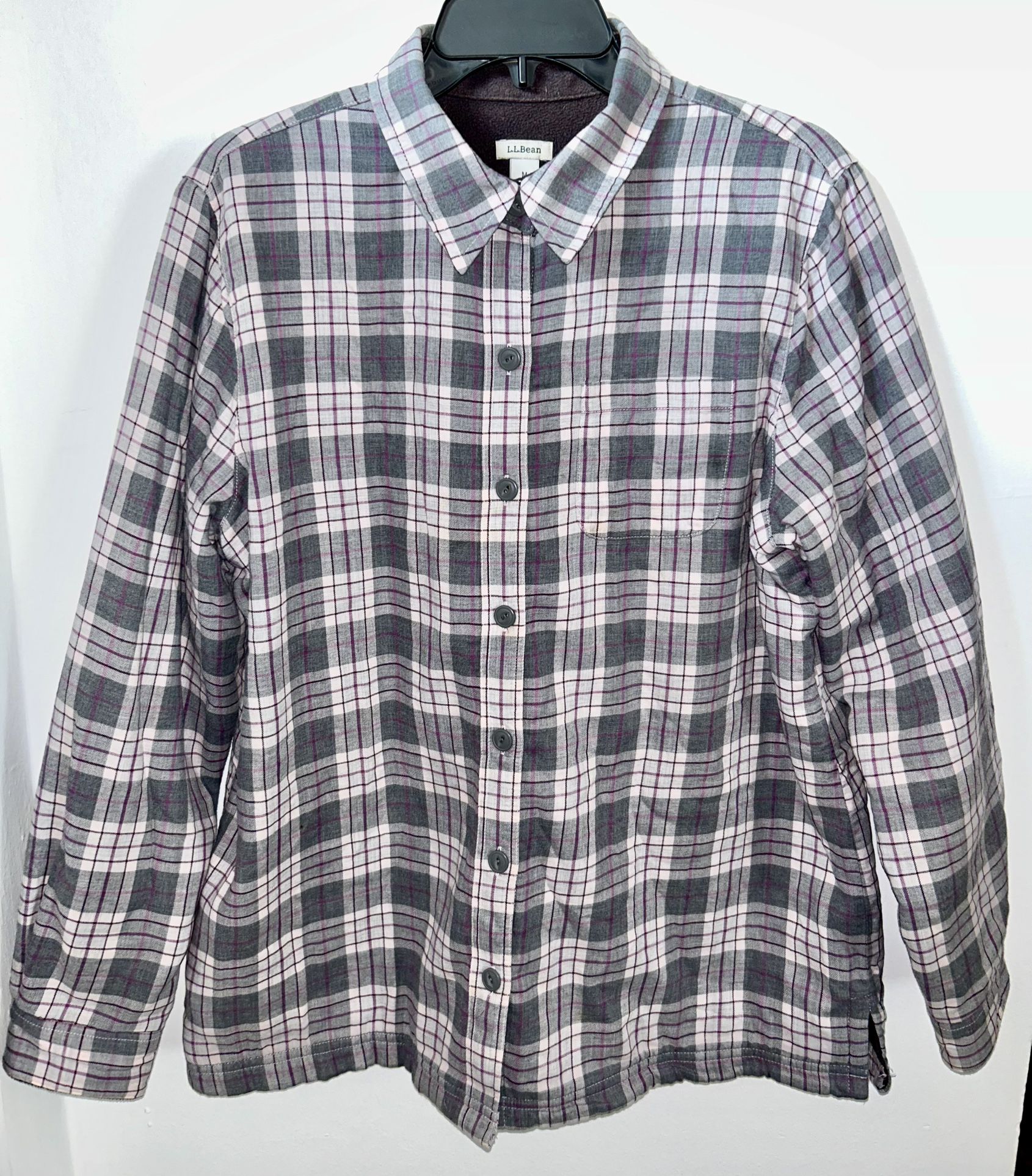 LL Bean Women’s Fleece Lined Flannel Shirt Size M Gray/Purple Plaid Button-Up