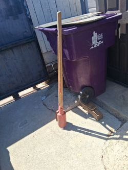 Hole digger