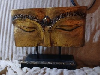 Buddha eyes