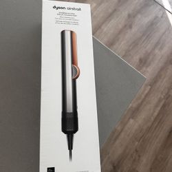 Dyson Air strait (NEW UNOPENED) 