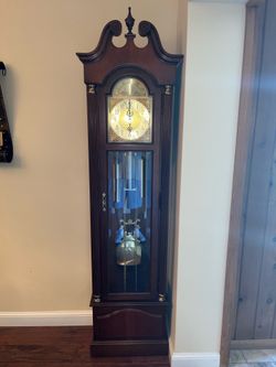 *FREE* Grandfather Clock