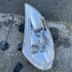 Infinity G35 Headlight