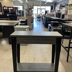 Coastal Cottage Console Table Wooden Entryway Table w/ Shelf - Black / Gray  