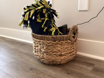 woven water hyacinth storage basket