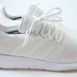 adidas Swift Run Triple White size 13 
