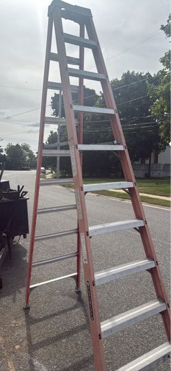 Ladder fiberglass aluminum A-frame 10 foot
