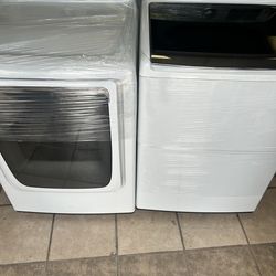 Samsung washer+dryer (delivery+install available)