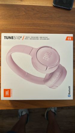 JBL Tune 510BT - Bluetooth headphones with up to 40 hours battery, microphone for call, foldable and comfortable, Android and iOs compatible (Rose)
