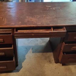 7 Drawer Wooden desk