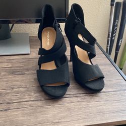 Women Sandals Size 8 New