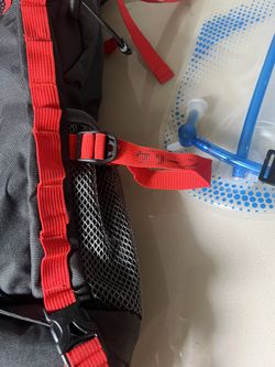 JanSport Katahdin 70L Hiking Camping Outdoors Backpack Platypus Big Zip Evo 3.0 L. Very gently used in very good condition with minor cosmetic blemi for Sale in Wesley Chapel FL OfferUp