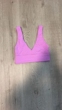Lululemon sports bra