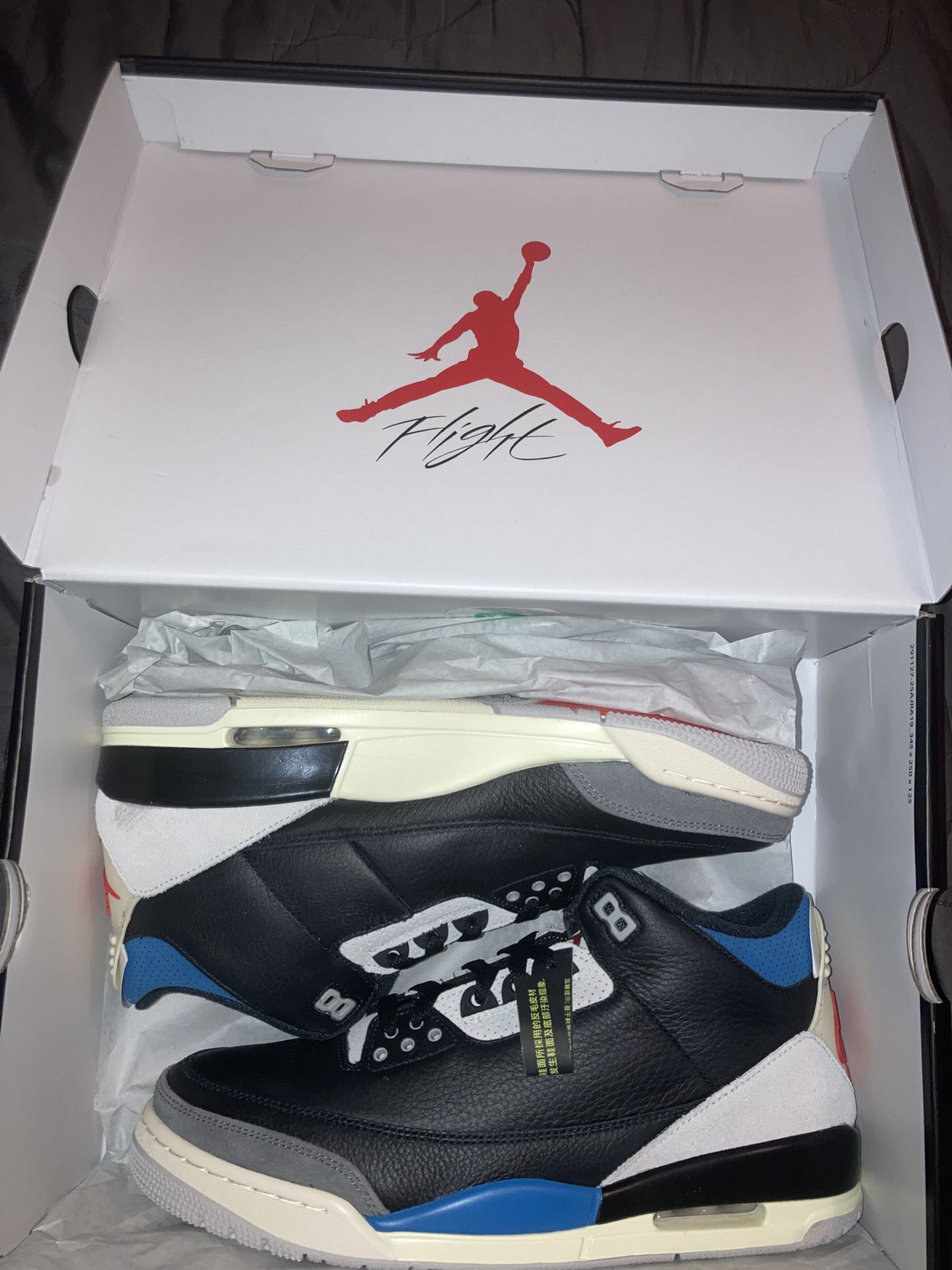 BRAND NEW JORDANS RETRO 3 SIZE 11 MENS