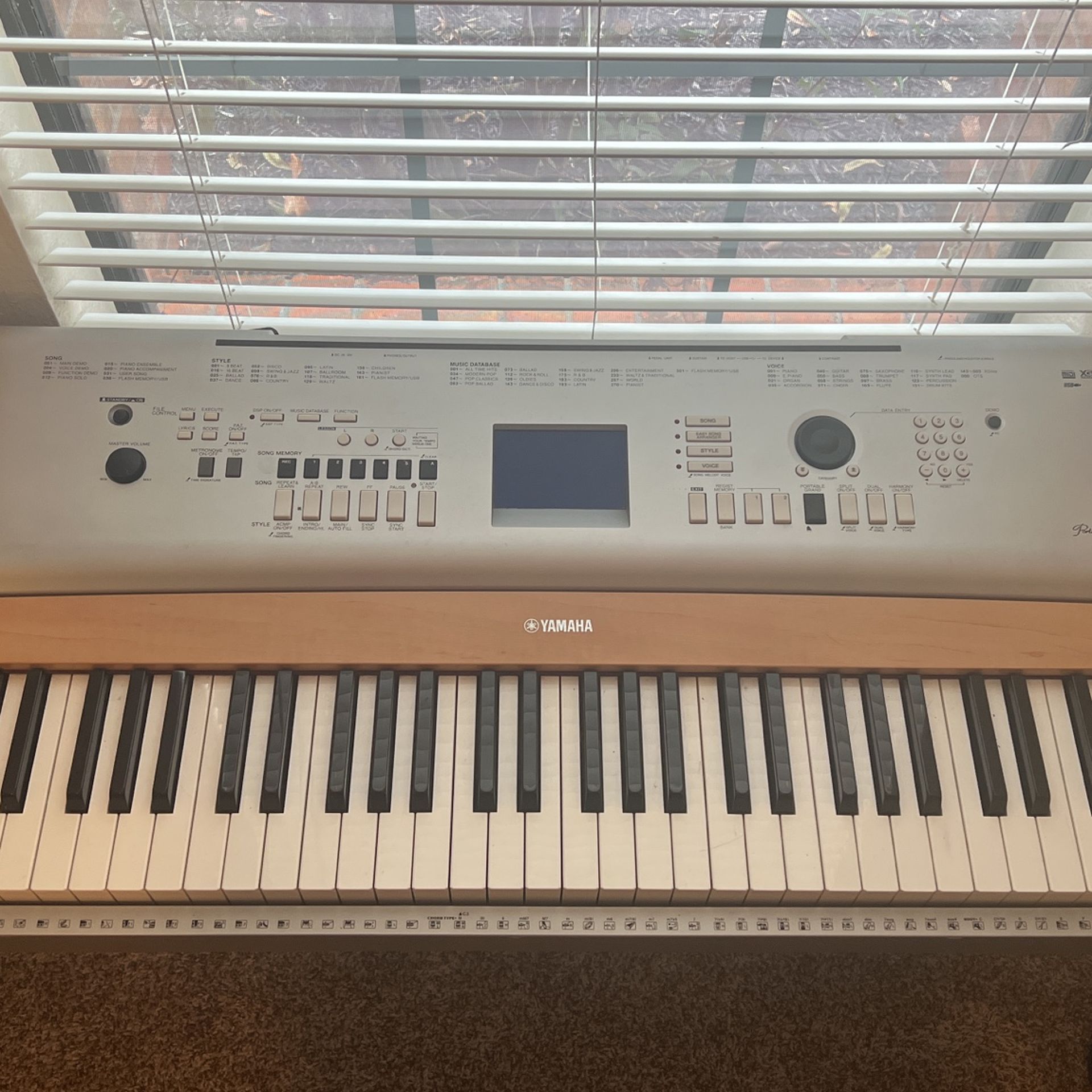 Yamaha Portable Grand DGX630 Electronic Keyboard for Sale in Alvin, TX