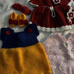 Vestido Y Ponchos De Niña Tejidos A Crochet Talla 12/24