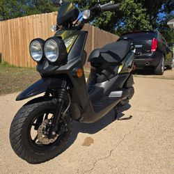 2015 Yamaha Zuma 50 Four Stroke