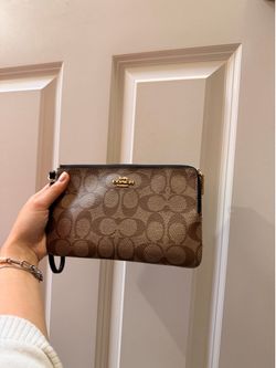 Coach Double Zip Wristlet in Signature Canvas