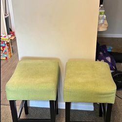 stools 