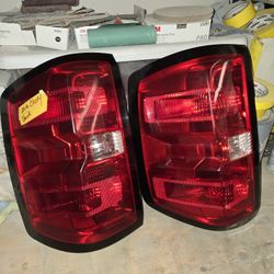 2016 Chevrolet Truck Tail Lights