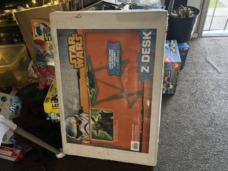 Star Wars yoda Z desk Brand New