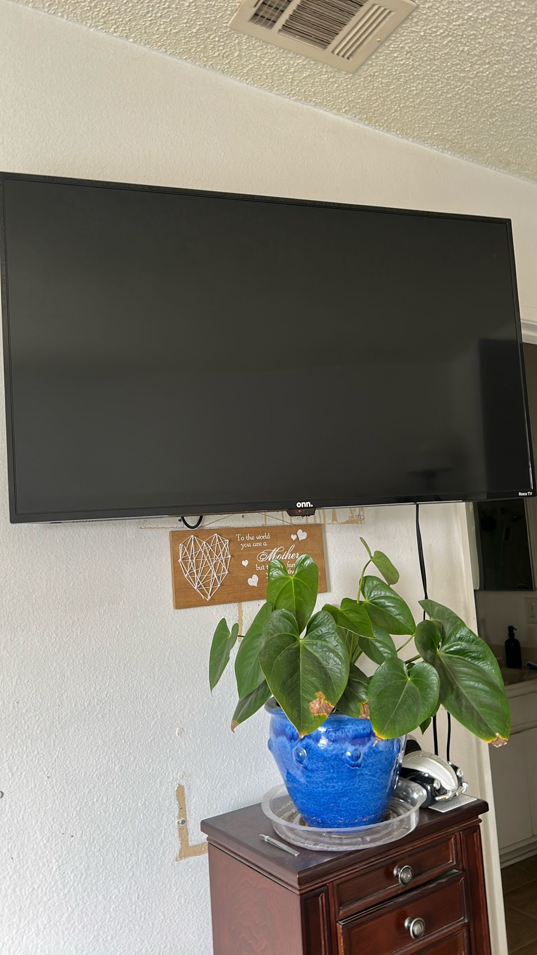 Onn Roku Tv 38 Inch