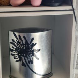 2  BASES PARA FLORES Y 3 PORTA VELAS
